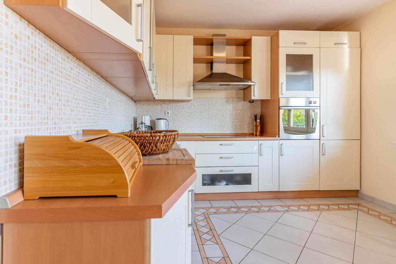 Apartment Luno Kastela Dış mekan fotoğraf